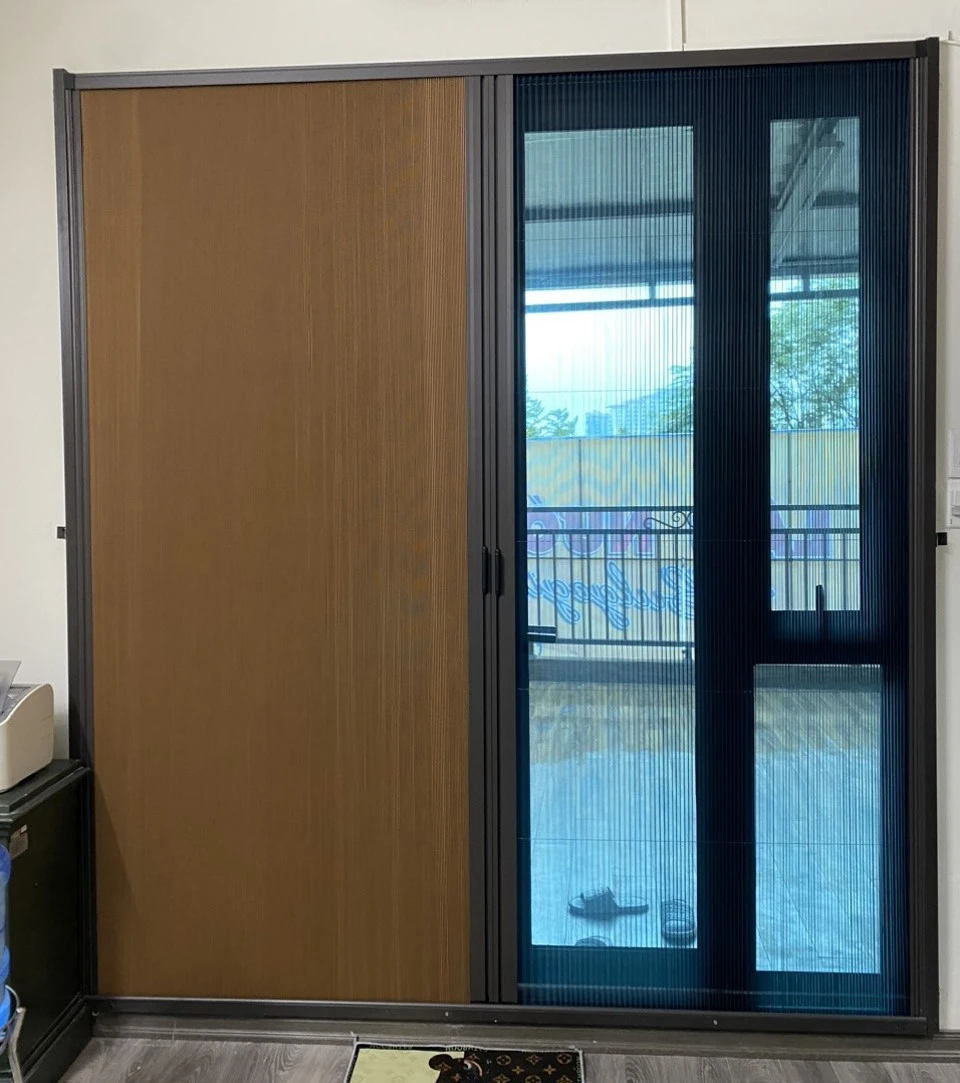 Cửa Lưới Chống Muỗi Kết Hợp Rèm Tổ Ong